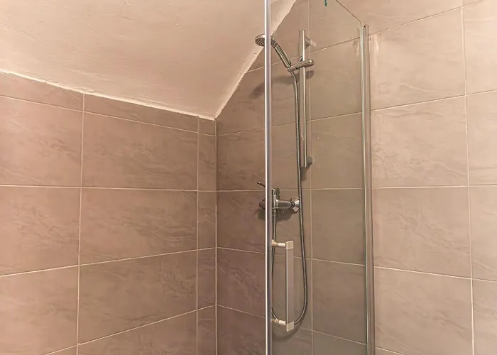 Beautiful 2br Apt, Near U6 Station Am Schoepfwerk דירה *